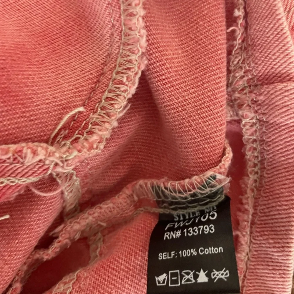 NWOT POL Denim Pink Jacket with Contrasting Plaid Collar and Sleeves. Size Small